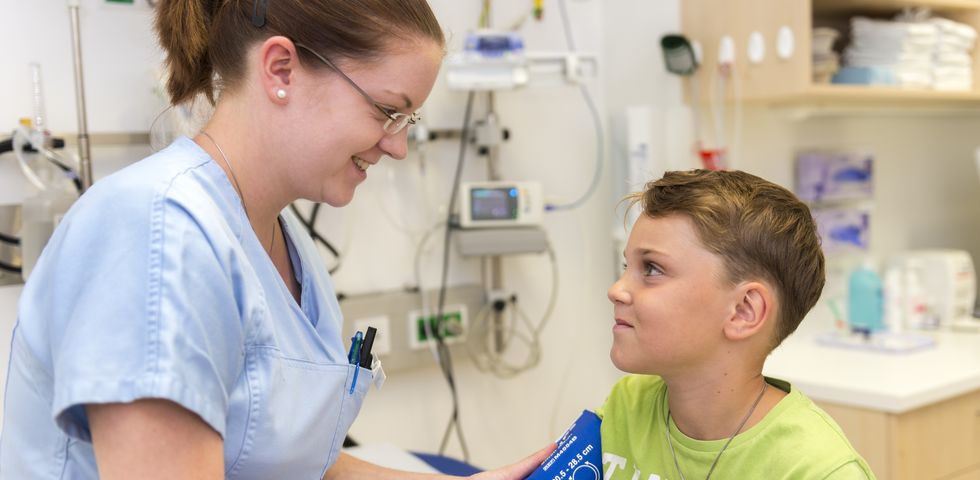 Jugendmedizin - Universitätsklinik Für Kinder- Und Jugendheilkunde